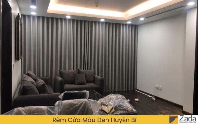 Rèm Cửa Màu Đen Huyền Bí