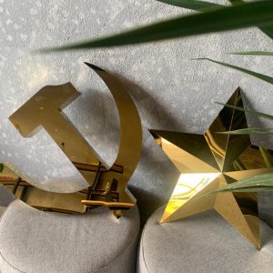 Sao vàng búa liềm vàng gương tại Hà Nội - Đẳng cấp cho hội trường, sân khấu